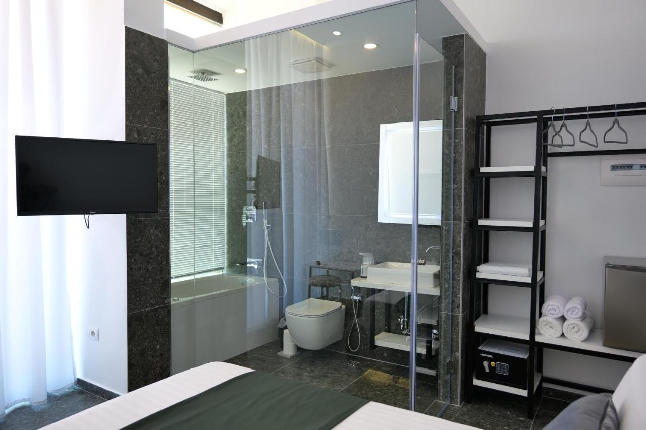 Nili Deluxe Otel Saranda Dış mekan fotoğraf