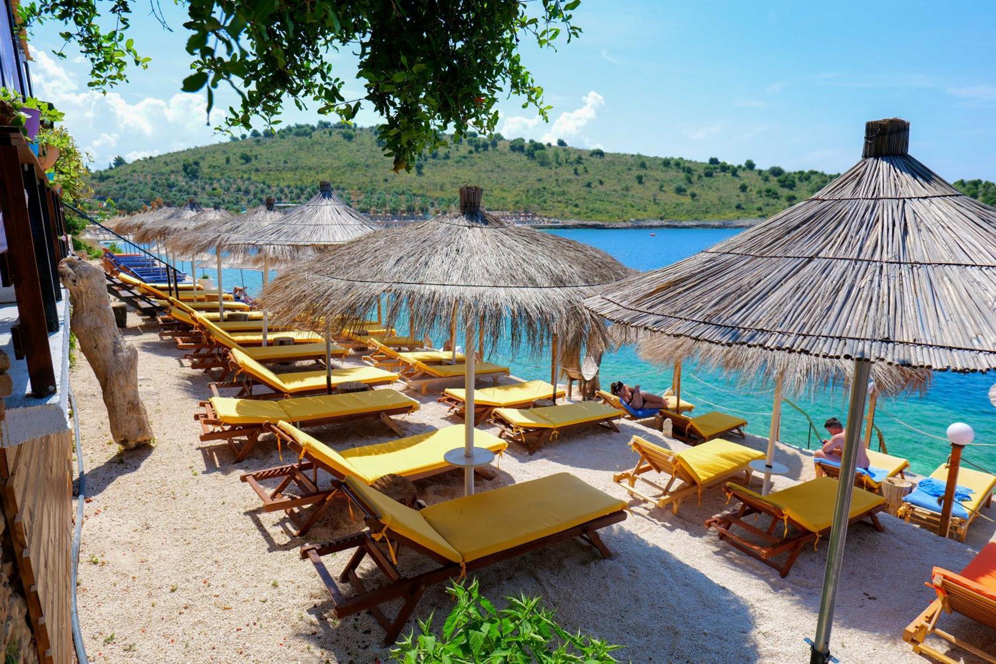 Nili Deluxe Otel Saranda Dış mekan fotoğraf