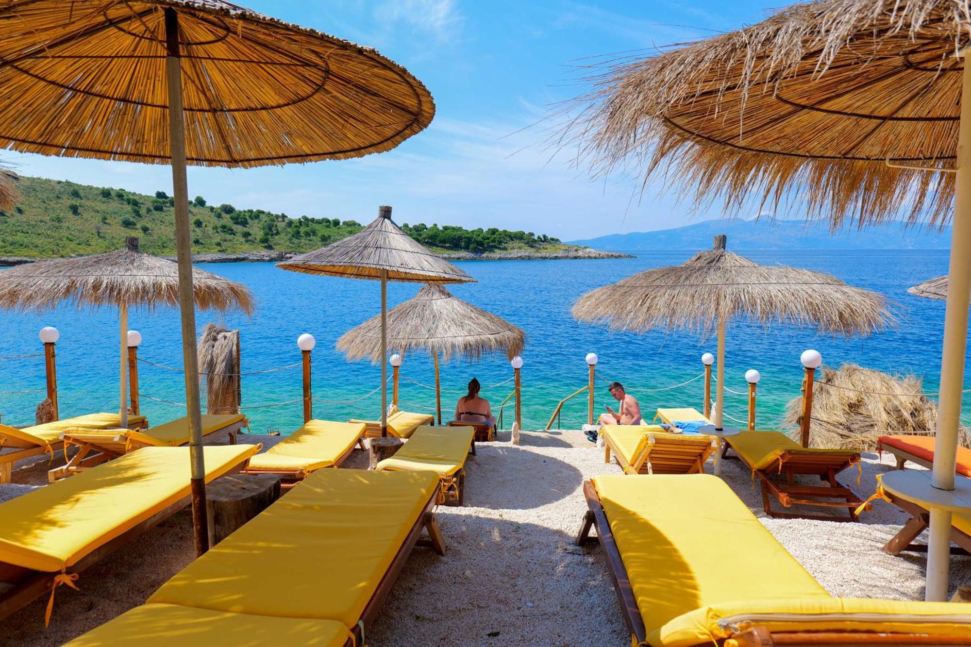 Nili Deluxe Otel Saranda Dış mekan fotoğraf