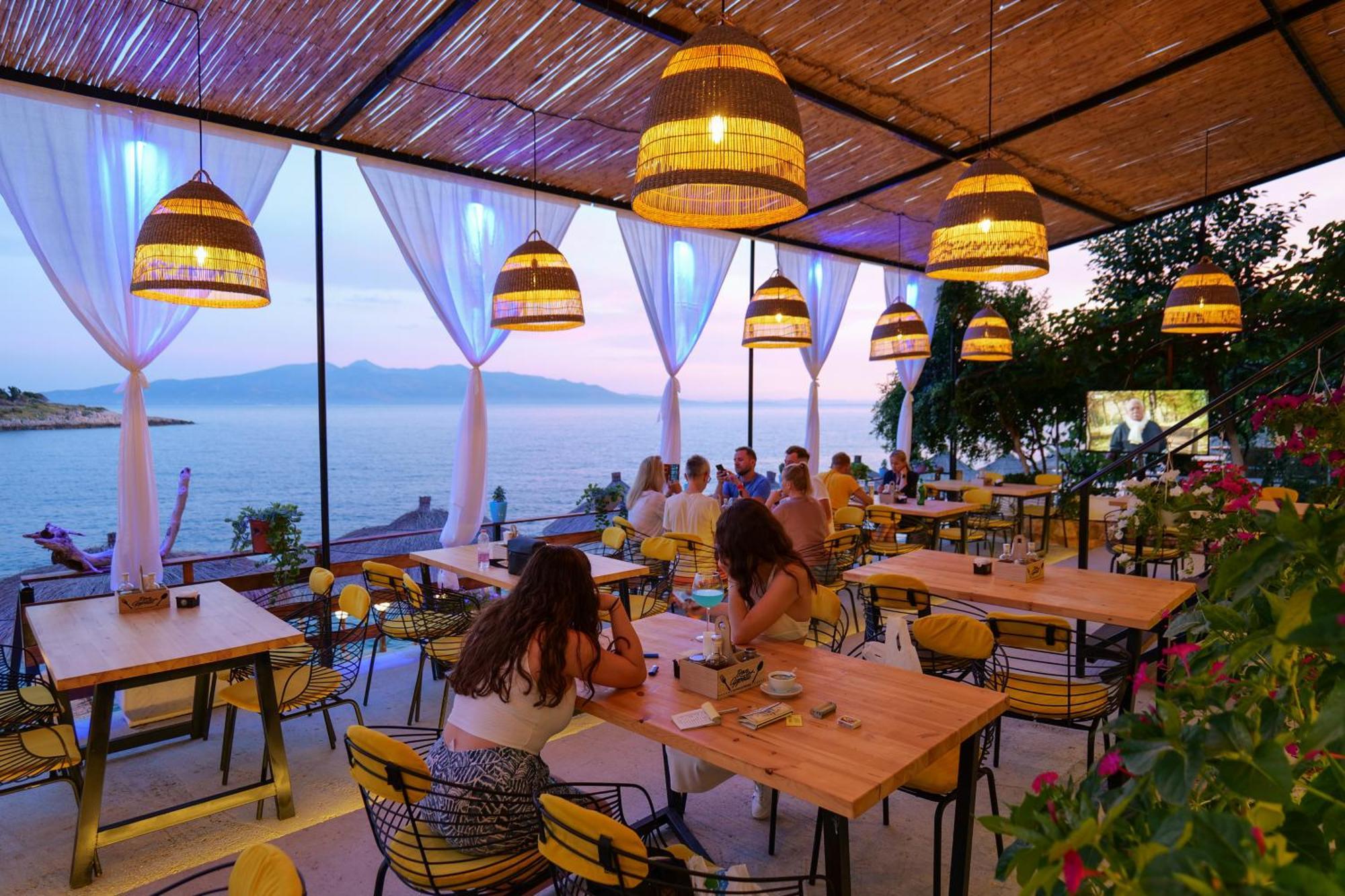 Nili Deluxe Otel Saranda Dış mekan fotoğraf